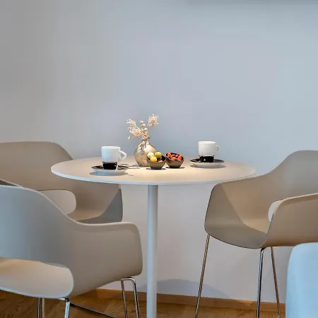 Boutique Hauser Ξενοδοχείο Βελς