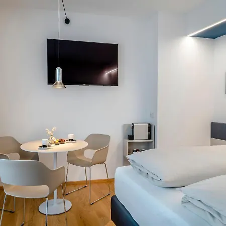 Ξενοδοχείο Boutique Hauser 4*