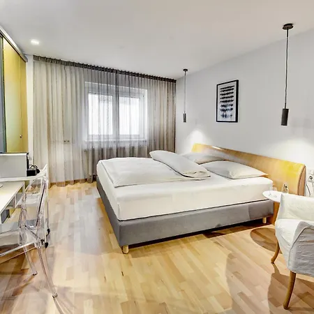 Boutique Hauser 4* Βελς