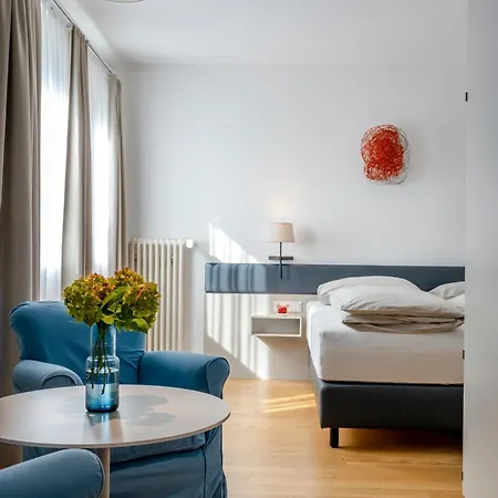 Ξενοδοχείο Boutique Hauser 4*