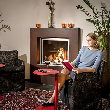 Boutique Hauser Hotel 4*