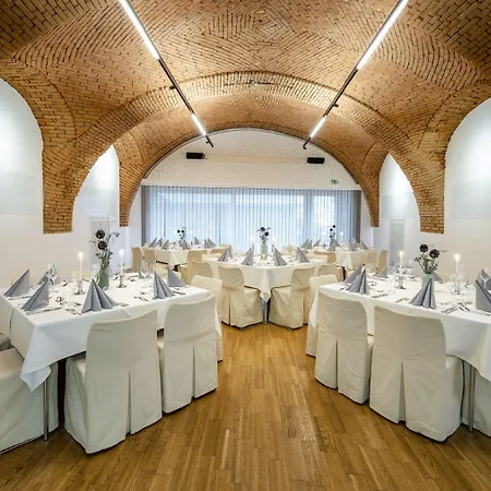 Hotel Boutique Hauser 4*