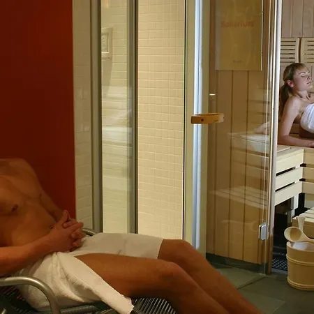 Boutique Hauser Hotell 4*