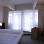 ブティック ハウザー ホテル