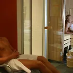 ブティック ハウザー ホテル 4*